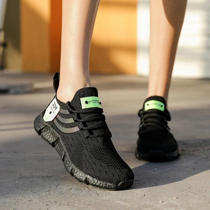 Leisure Sports Shoes Lightweight Breathable Mesh Running Shoes for Men