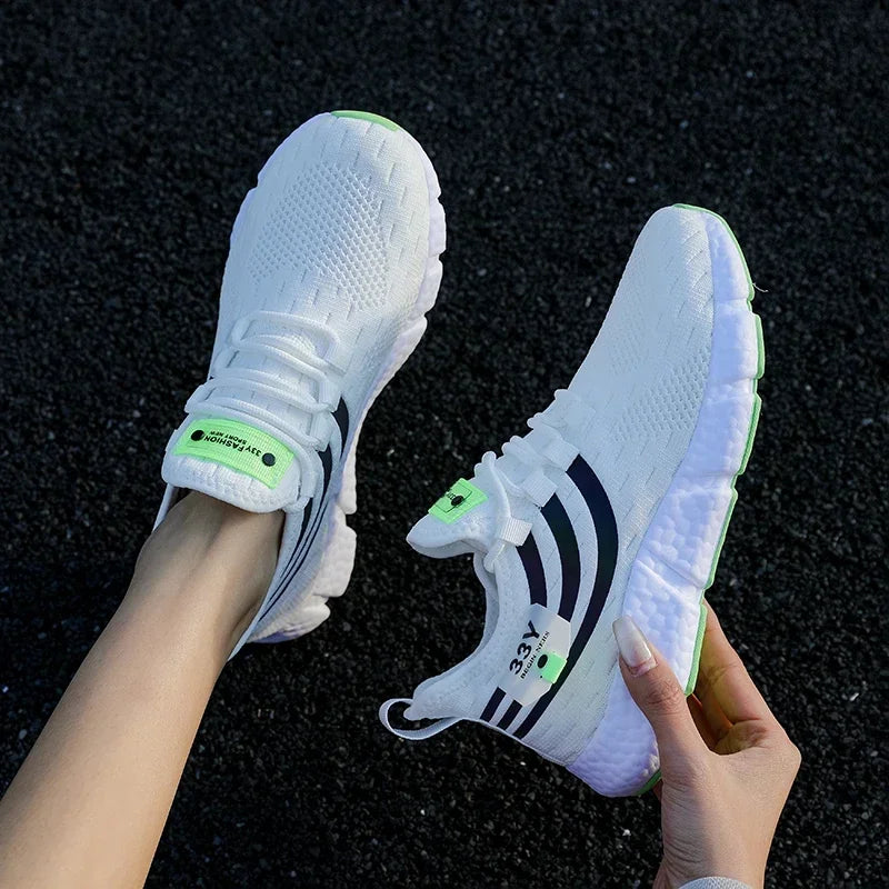 Leisure Sports Shoes Lightweight Breathable Mesh Running Shoes for Men