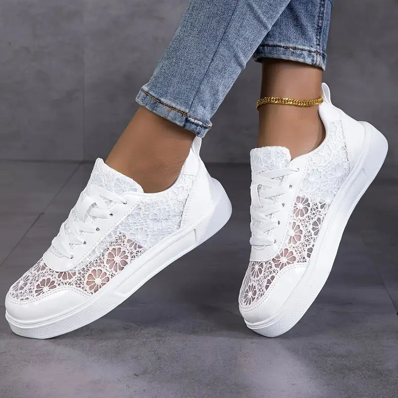 Women'S Lightweight Breathable Mesh Slip-On Sneakers - White Low-Top Walking & Skate Shoes with Golden Accents