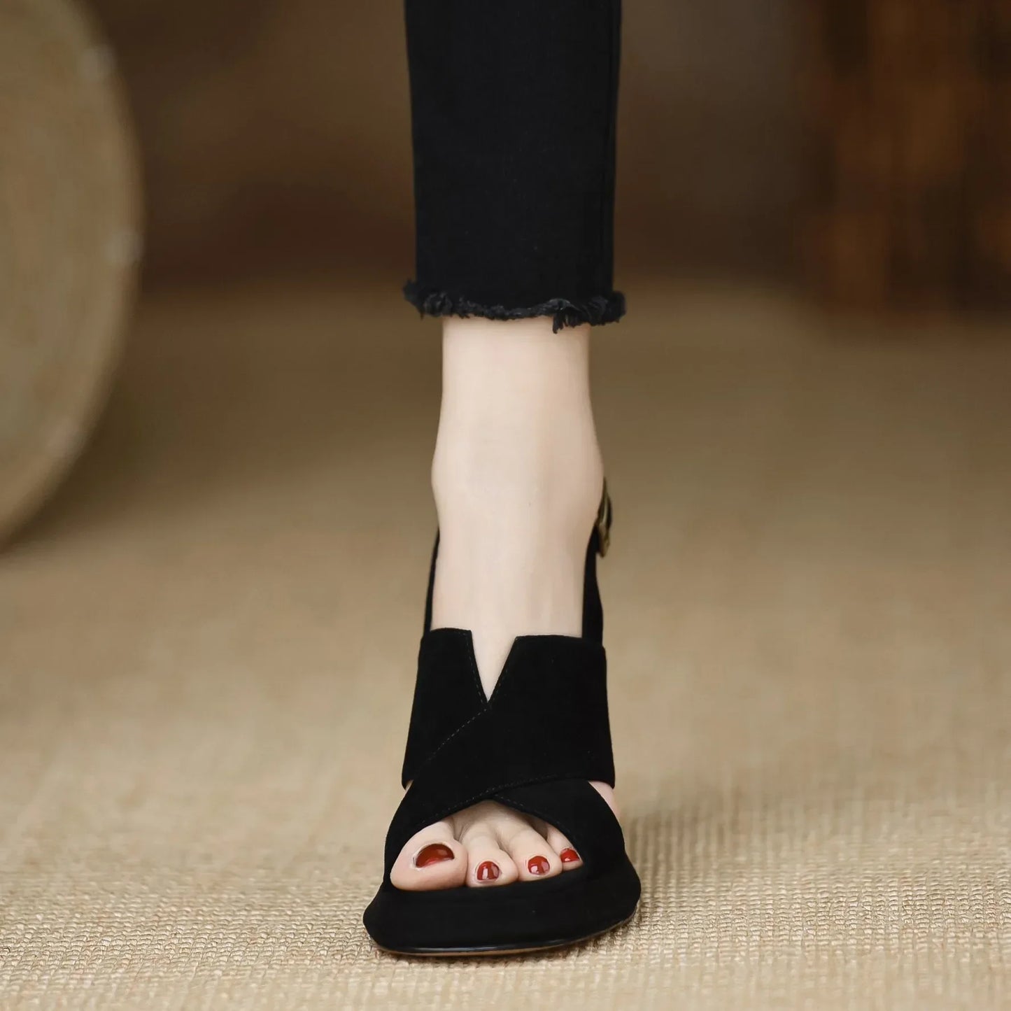 Heels Shoes Women Sandals Square Toe Thick Heeled Pumps Elegant Back Strap Black Leather Shoes 39 40 Sizes Outside