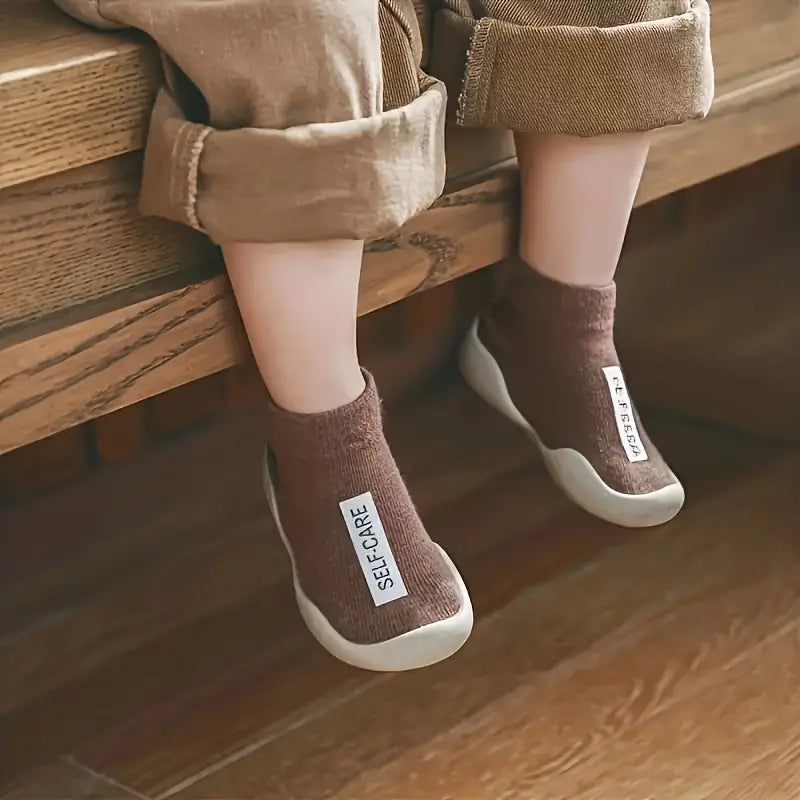 Adorable and Comfortable Sock Shoes: Easy-to-wear Step-on Shoes for Children, Boys and Girls