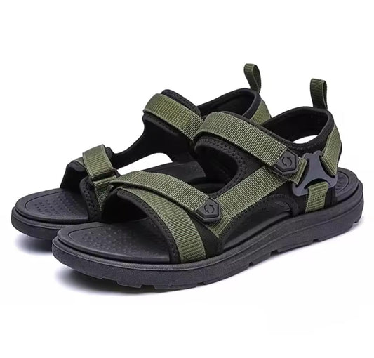 Summer Men's Sandals Casual Comfortable Lightweight Beach Shoes Easy to Match Fashionable Men's Flip Flops EVA Material