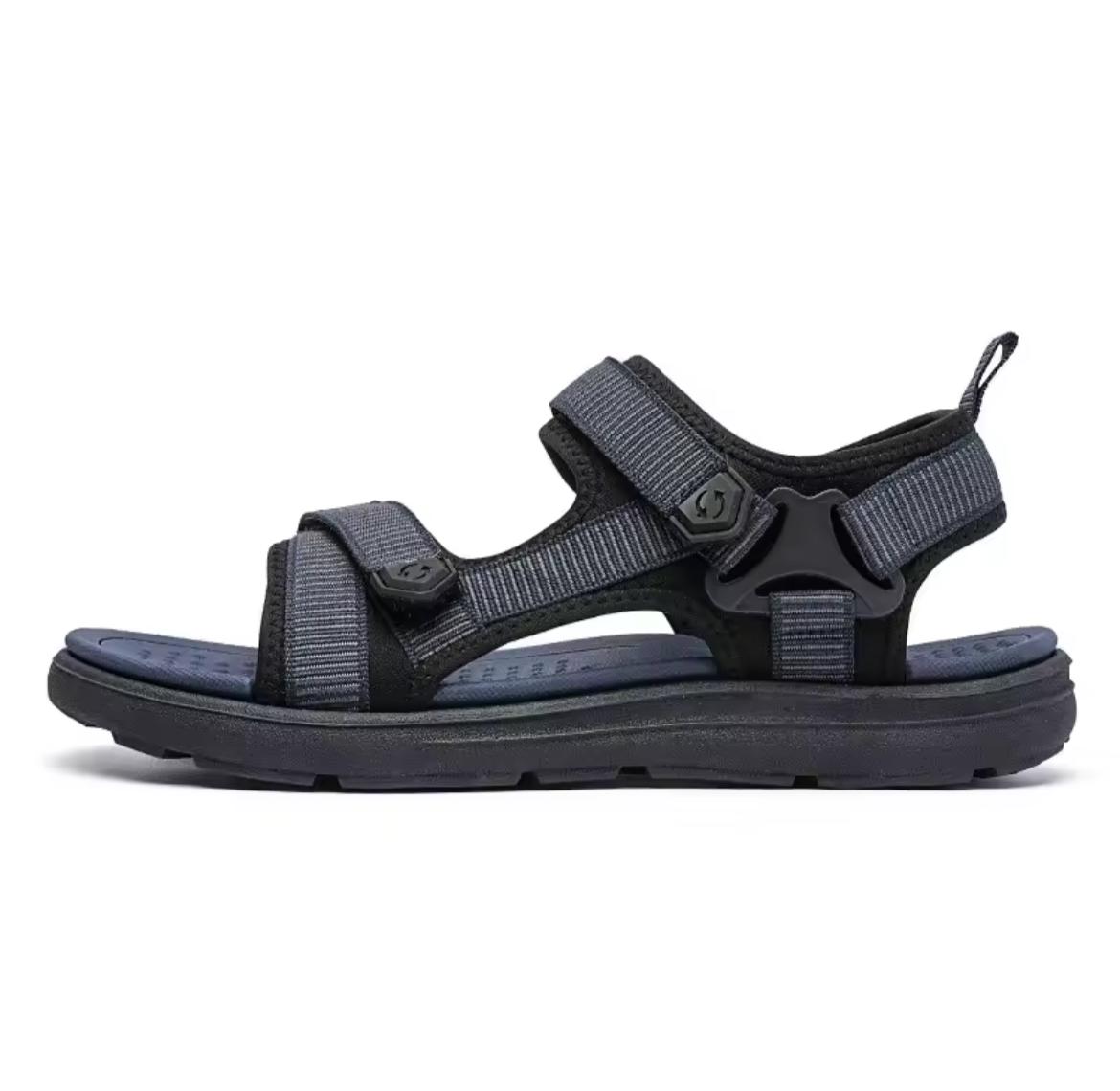 Summer Men's Sandals Casual Comfortable Lightweight Beach Shoes Easy to Match Fashionable Men's Flip Flops EVA Material