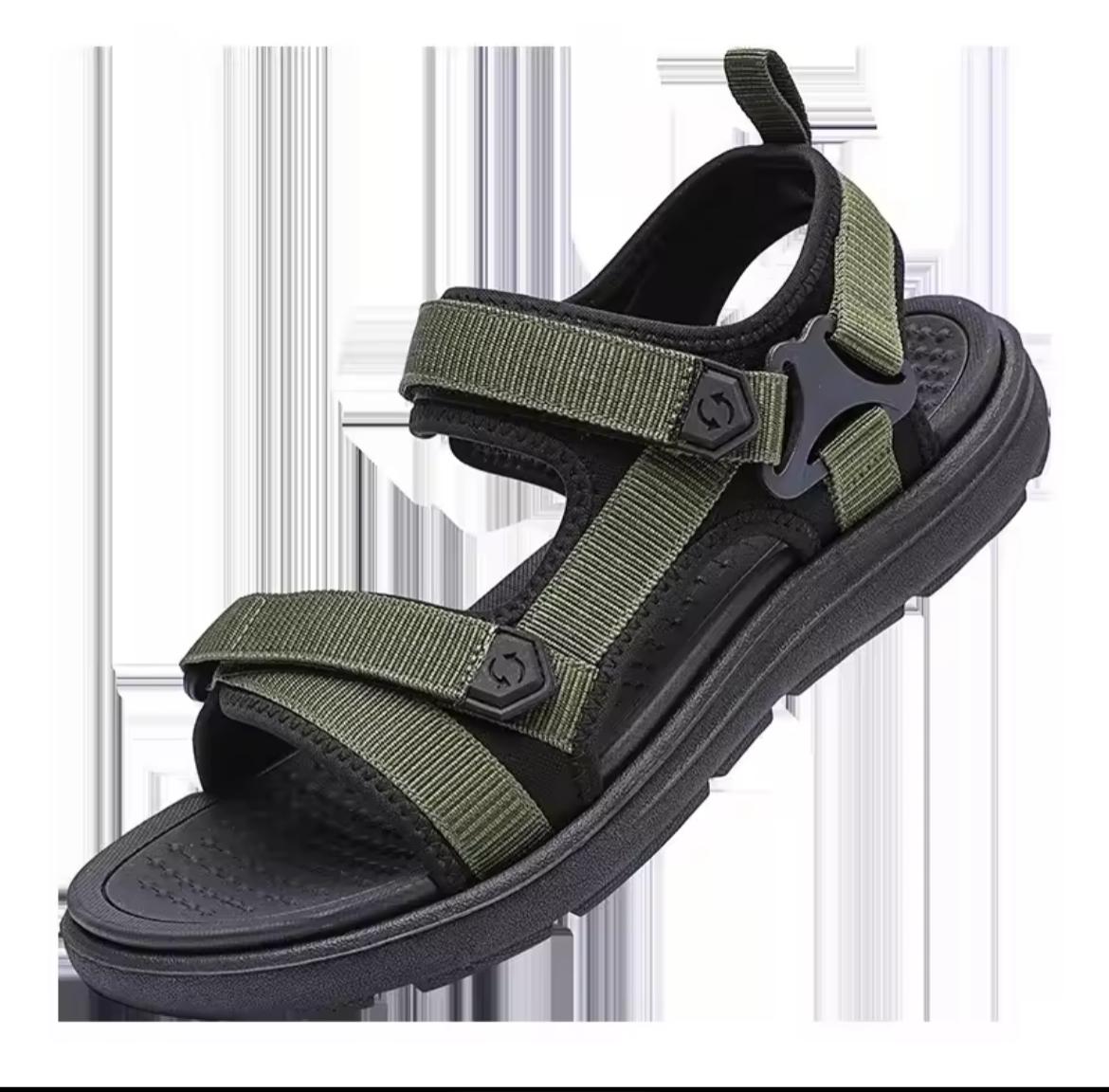 Summer Men's Sandals Casual Comfortable Lightweight Beach Shoes Easy to Match Fashionable Men's Flip Flops EVA Material