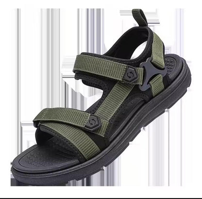 Summer Men's Sandals Casual Comfortable Lightweight Beach Shoes Easy to Match Fashionable Men's Flip Flops EVA Material